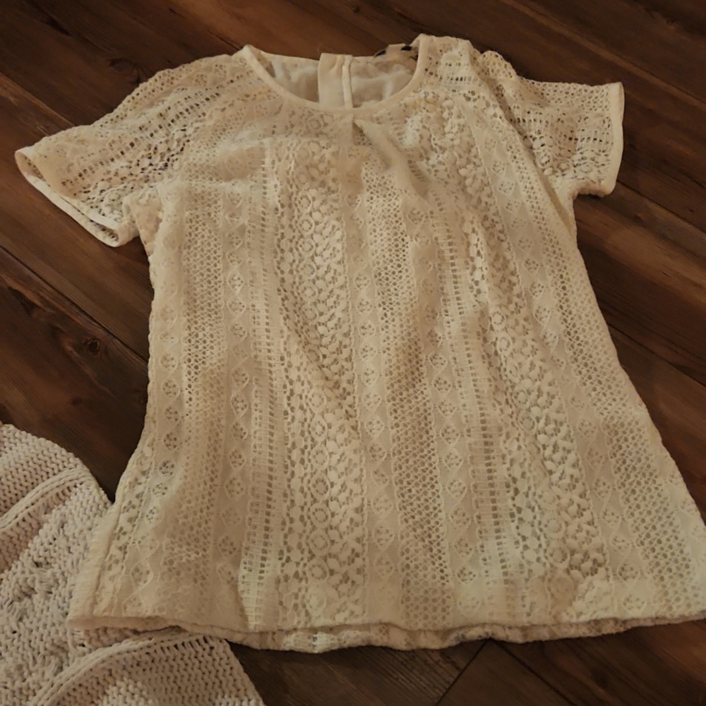 Cram color blouse by Banana Republic very nice blouse with style and a zipper